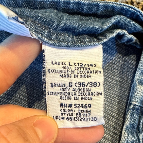 Vintage Bobbie Brooks Blue Denim Vest with Floral Embroidery - Picture 4 of 6